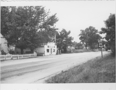 Series S-3-S26: Fox Creek (Ky.), grocery and house on 62