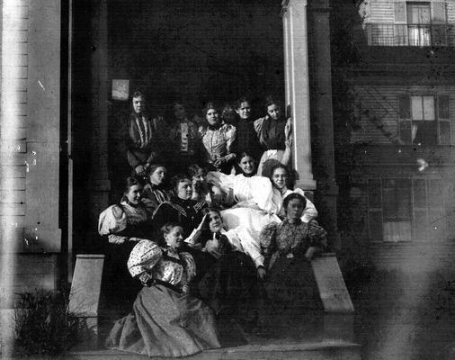 Large group of women, members of the Shelby family