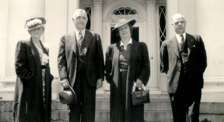 Mary Shelby Wilson, one unidentified woman, and two unidentified men