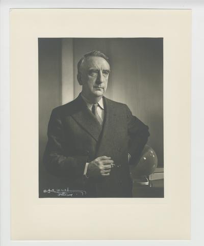 Portrait of Vinson shortly after becoming Chief Justice, by Karsh