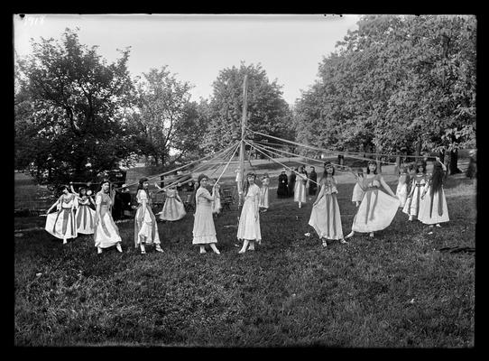Pageant, May pole dancers