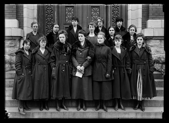 Library Club, Margaret Tuttle, president, second from left