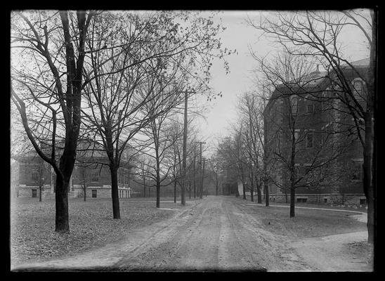 Drive to commandant's house between Carnegie Library and Miller Hall