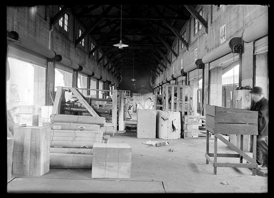 Interior of Freight Depot, outbound house, side numbers 44 and 43