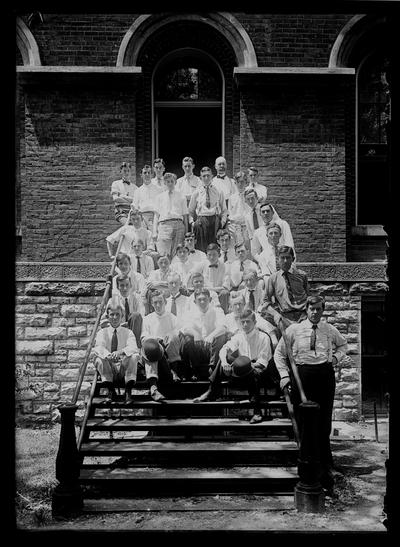 Senior Mechanical Engineering Class 1908