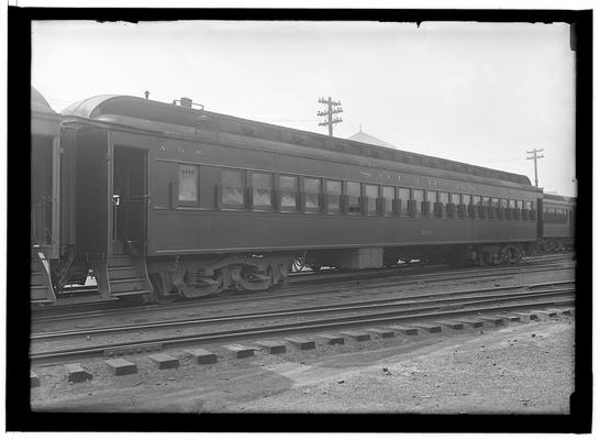 Passenger car