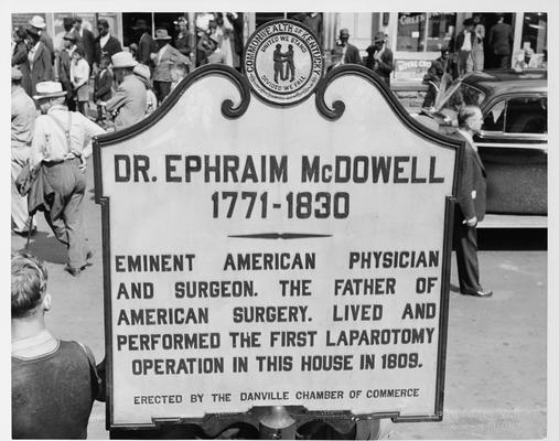 Marker at the Ephraim McDowell House in Danville, KY