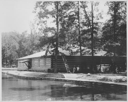 Bartlett-Rhodes Park Bath House and Swimming Pool, Middlesboro, KY