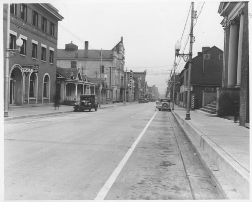 Main Street surfaced with concrete, Paris, Ky