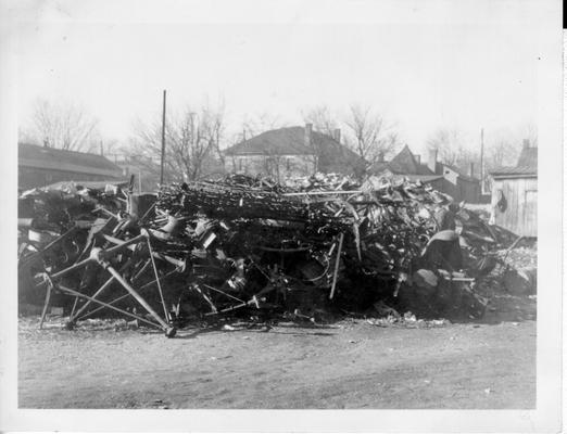 Bardwell, KY scrap pile, October 1942