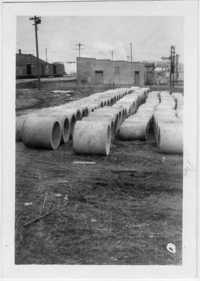 Concrete pipe supply Marion, KY 1940