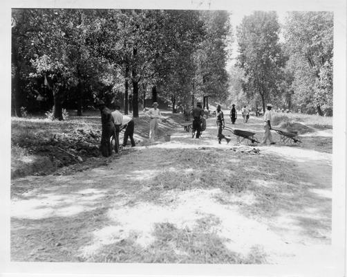 WPA workers building Shawnee Park driveway