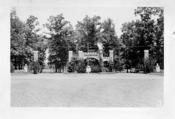 Entrance to Noble Park, Paducah