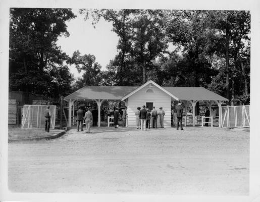 Carson Park entrance and ticket booth in Paducah