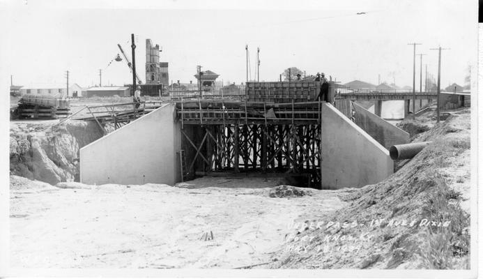 Underpass under construction at 1st Avenue and Dixie, May 18, 1939