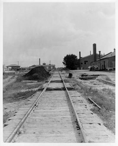 Railroad lines as a means of transportation are of first importance at Ft. Knox. WPA has built approximately five miles of spurs and sidings with additional facilities under construction