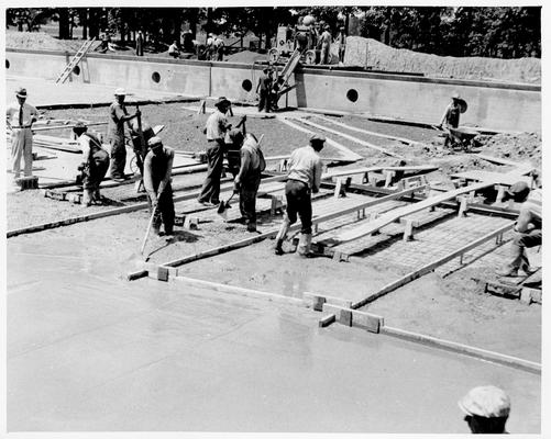 Noble Park swimming pool under construction, Paducah. KY