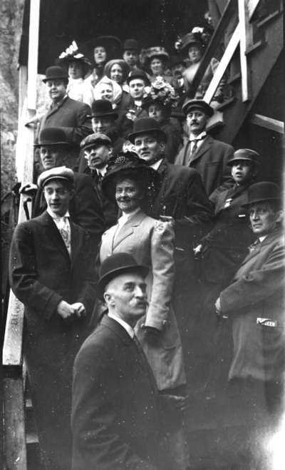 Unidentified group photograph on steps, Chattanooga trip