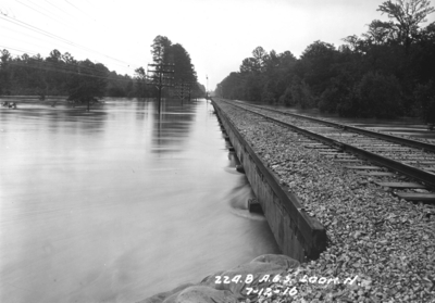 Warrior River flood,  Alabama Great Southern railroad tracks, looking north, July 12, 1912