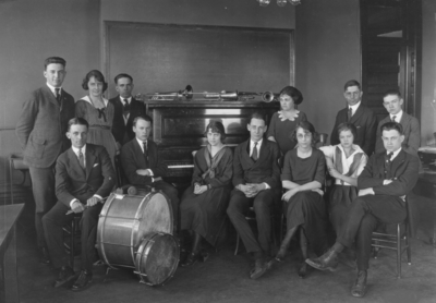 Group picture of musicians