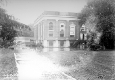 Alumni Gym during the flood of 1928
