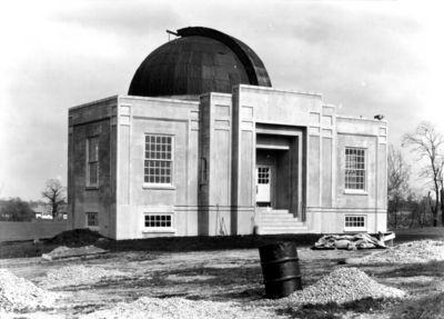 Construction of observatory, built in 1936