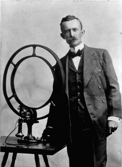 Inventor, Nathan Stubblefield, with wireless telephone