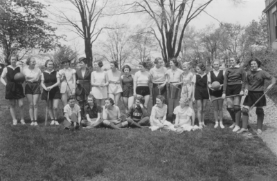 Women's athletics, group photograph (field hockey, basketball, baseball, volleyball, archery, tennis)