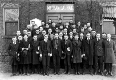 Group photograph, students, Mechanical Hall (the original Anderson Hall), includes Rothwell Woodward, Frank Baugh