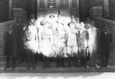 Group photograph on steps of Miller Hall, Law group. John Y. Brown, Sr. in front row right side, Lyman Chalkley, Professor Emeritus of Law, class