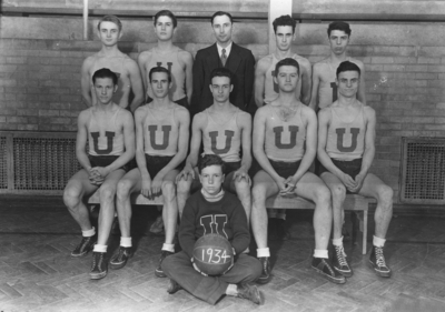 University High men's basketball team