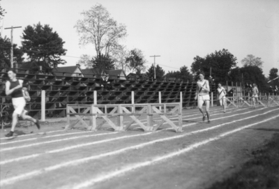 University of Kentucky men's track meet, jumping hurdles