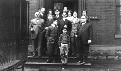 Group photograph, Frankel family