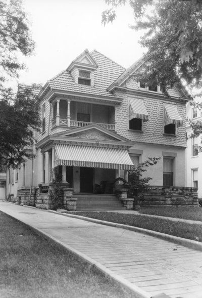 Lexington home, exterior, shingled