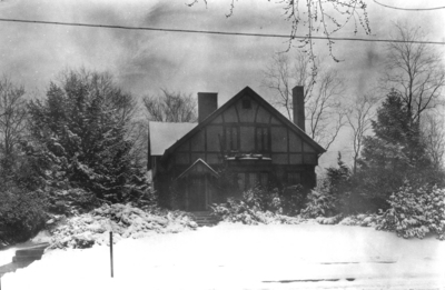 James Poyntz Nelson house, 336 Linden Walk, owned at the time of this print by D. Howard Peak, Business Agent of the University (1916 - 1941). As of 2003, house owned by Michaiel D. Meuser