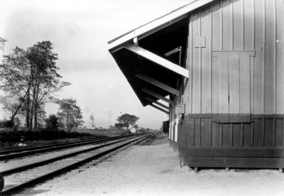 Stretch of track, Lexington, Kentucky, Brannon Road crossing, train station