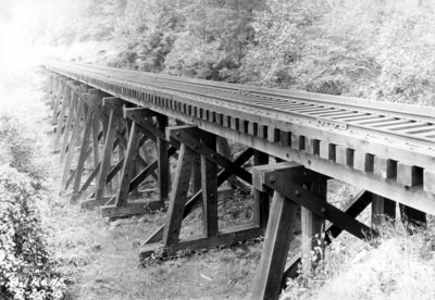 Railroad bridge, H.E.N.E. railroad