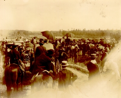 Grounds and crowd at review of volunteer army by General Breckinridge