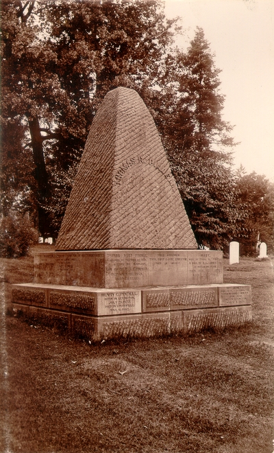Grave site: monument of Thomas N. Pindell
