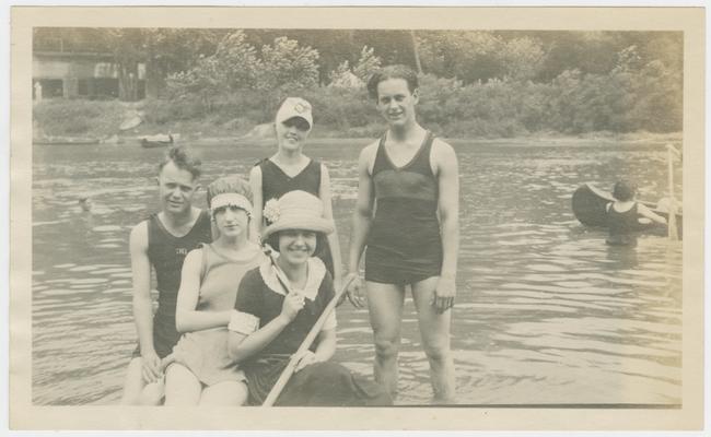 Billy Davis, Fay Davis, Leithea Coyle, Ruth Phillips, Bob Homer on Meramec River near St. Louis