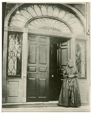 Henrietta Hunt standing in the doorway of Hopemont (Hunt-Morgan House), reproduction