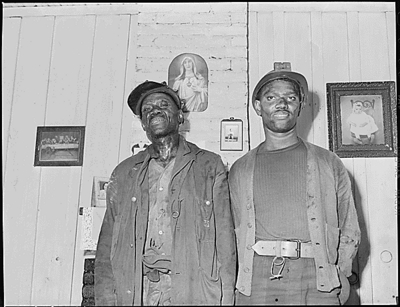 Furman Currington and his son, miners.  Kenvir, Harlan County, KY.9/6/46