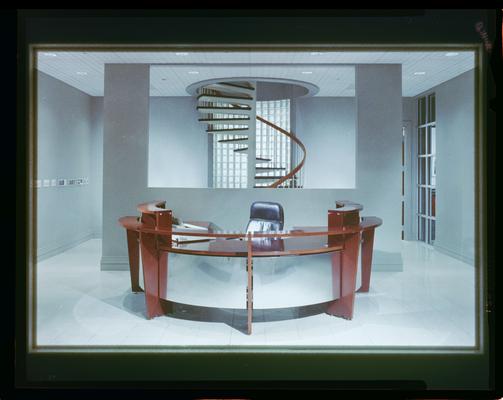 Unknown office interior, 1 image