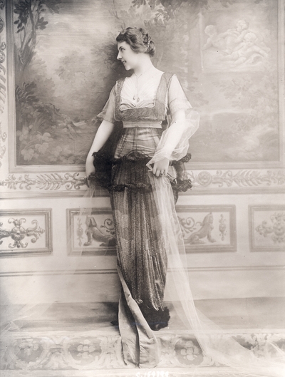 Evening gown by Bennet, Paris