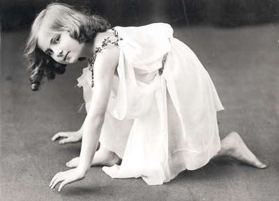 Six-year old Lillian Emerson, dancer