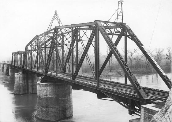 Alabama Great Southern Railroad (AGS) bridge over the Tombigbee River, Alabama, 1912