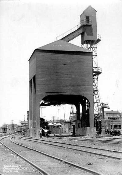 Coal chute, Danville, Kentucky, August 19, 1914