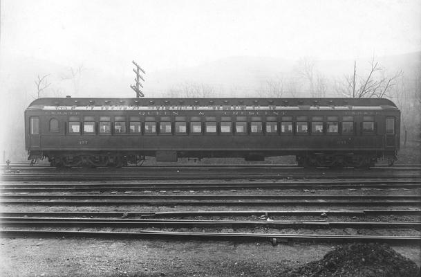 Passenger car, Queen and Crescent