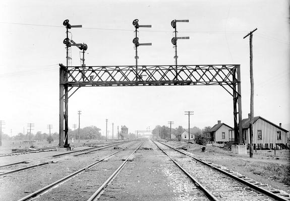 Railroad signals across tracks