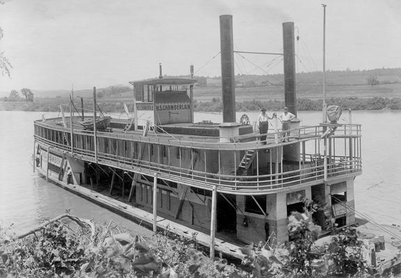 H. S. Chamberlain steamboat